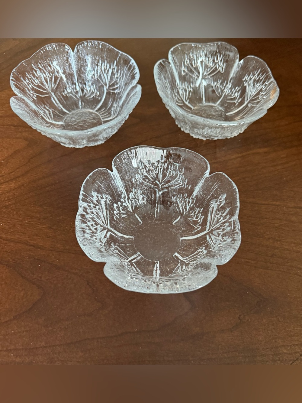 3 VTG Lasisepat Mantsala Finnish Art Glass Cow Parsley 5" Round Dessert Bowls